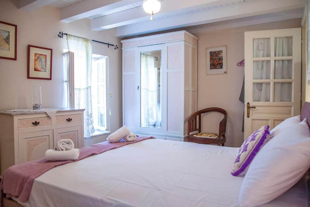 The Magnolia Villa Skopelos Buitenkant foto